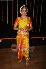 Esha Deol  at Jaya Smriti dance event in Ravindra Natya Mandir on 13th Nov 2010 (22).JPG